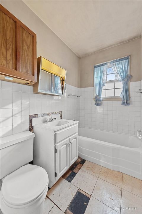 Tiny photo for 3 S South Elgin Boulevard, South Elgin, IL 60177 (MLS # 12599986)