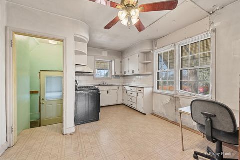 Tiny photo for 3 S South Elgin Boulevard, South Elgin, IL 60177 (MLS # 12599986)