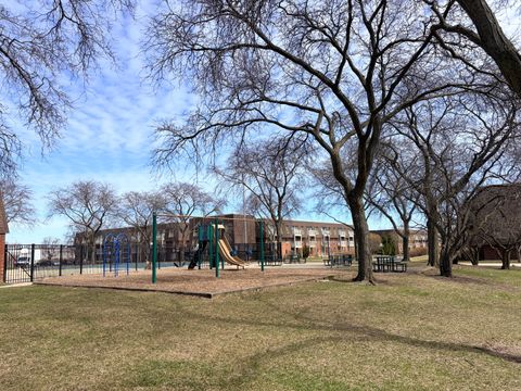 Tiny photo for 2 Villa Verde Drive #201, Buffalo Grove, IL 60089 (MLS # 12604085)