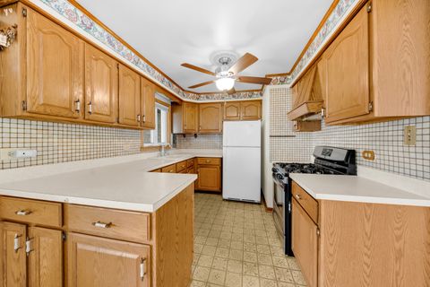 Tiny photo for 7030 Saratoga Drive, Bridgeview, IL 60455 (MLS # 12644910)