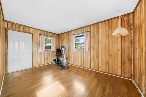Tiny photo for 7030 Saratoga Drive, Bridgeview, IL 60455 (MLS # 12644910)
