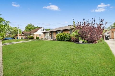 Tiny photo for 7030 Saratoga Drive, Bridgeview, IL 60455 (MLS # 12644910)