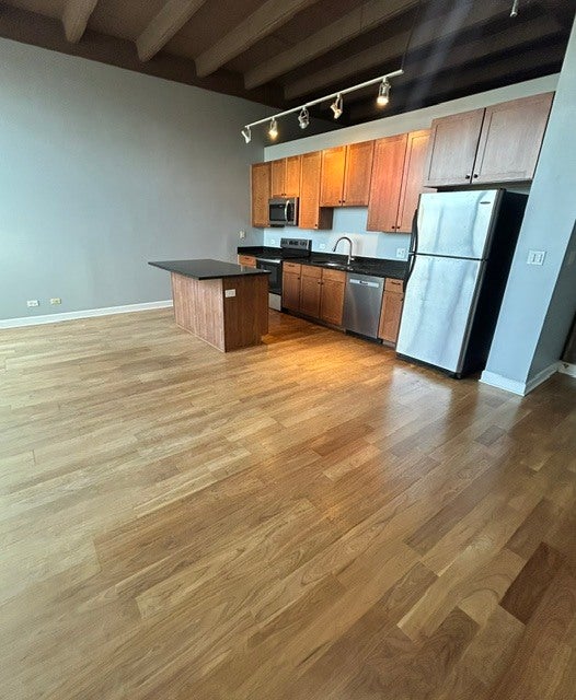 4131 W Belmont Avenue 413