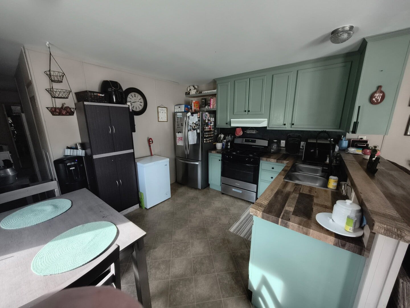 127 Pickwick Drive