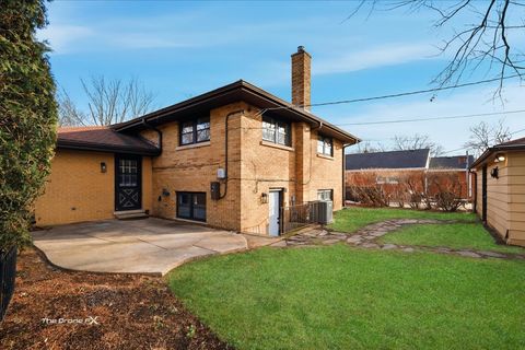 Tiny photo for 9412 Kilbourn Avenue, Skokie, IL 60076 (MLS # 12545027)