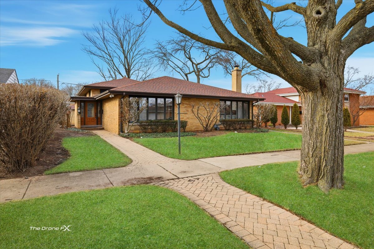 9412 Kilbourn Avenue