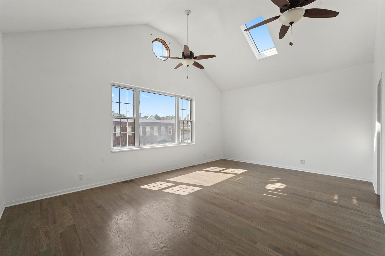 1156 W 19th Place 2