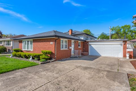 522 W Park Place Addison IL 60101