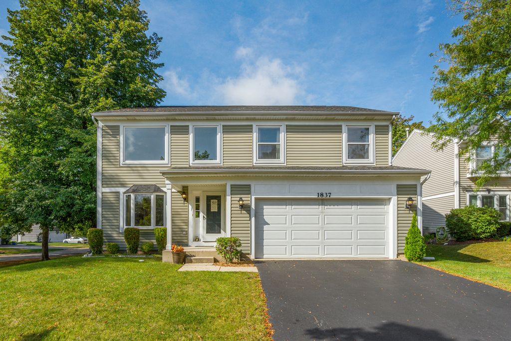 Photo for 1837 Melbourne Lane, Aurora, IL 60503 (MLS # 12481112)