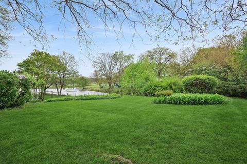 Tiny photo for 932 W Weathersfield Way, Schaumburg, IL 60193 (MLS # 12634325)