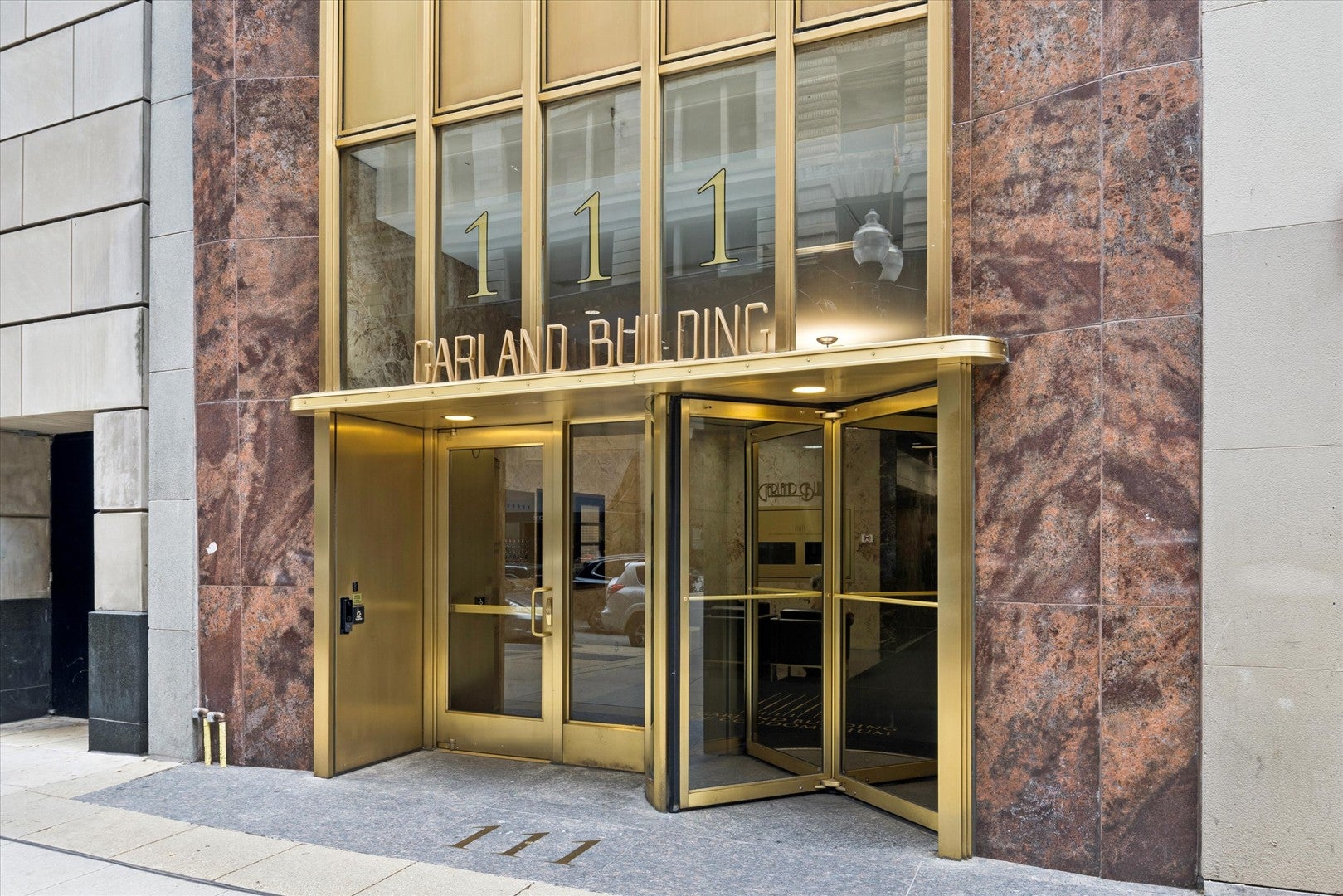 111 N Wabash Avenue 1216
