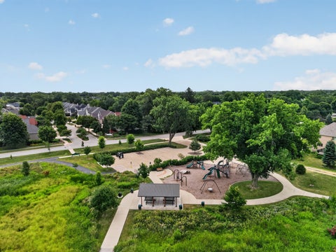 Tiny photo for 701 S Wilmette Avenue, Westmont, IL 60559 (MLS # 12715495)