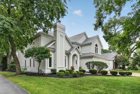 Tiny photo for 701 S Wilmette Avenue, Westmont, IL 60559 (MLS # 12715495)