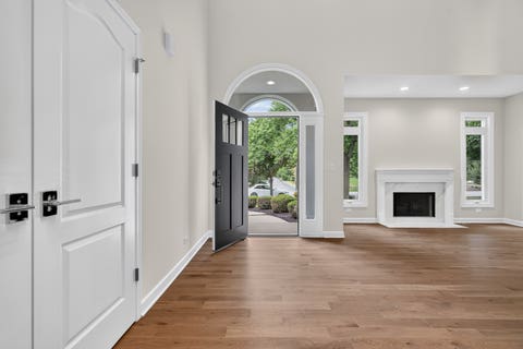 Tiny photo for 701 S Wilmette Avenue, Westmont, IL 60559 (MLS # 12715495)