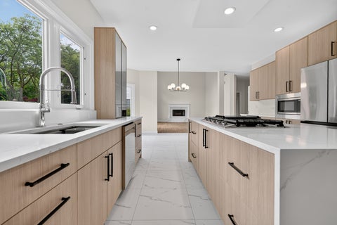 Tiny photo for 701 S Wilmette Avenue, Westmont, IL 60559 (MLS # 12715495)