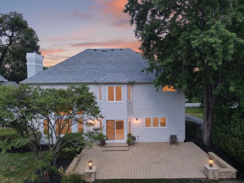 Tiny photo for 701 S Wilmette Avenue, Westmont, IL 60559 (MLS # 12715495)