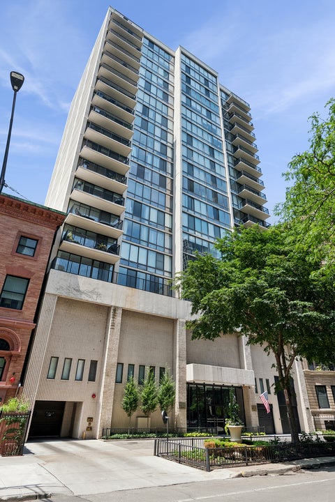 Photo of 1516 N State Parkway #14C, Chicago, IL 60610 (MLS # 12699560)