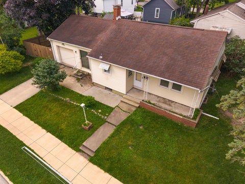 Tiny photo for 801 Fremont Street, Bloomington, IL 61701 (MLS # 12659681)