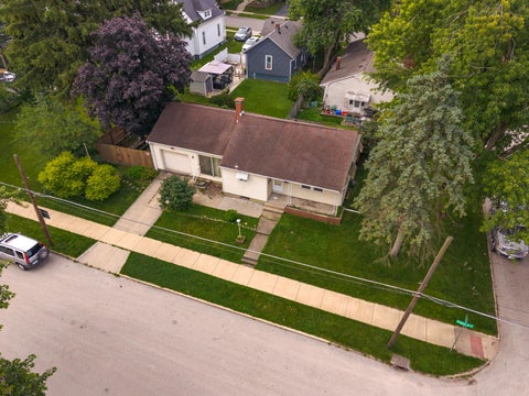 Tiny photo for 801 Fremont Street, Bloomington, IL 61701 (MLS # 12659681)
