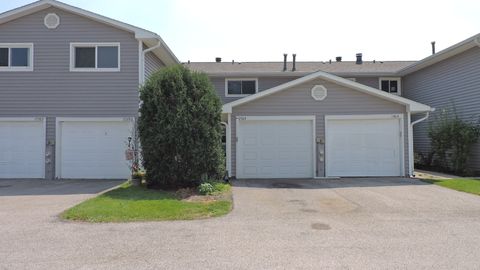 Photo of 17404 W Walnut Lane #0, Gurnee, IL 60031 (MLS # 12450332)