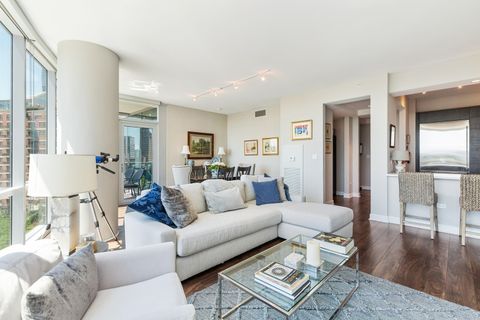 Tiny photo for 1201 S Prairie Avenue #805, Chicago, IL 60605 (MLS # 12463195)