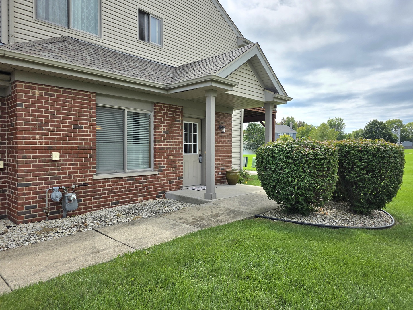 8237 Auburn Lane