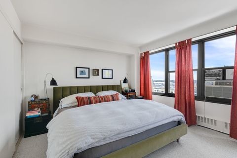 Tiny photo for 6030 N Sheridan Road #901, Chicago, IL 60660 (MLS # 12598894)