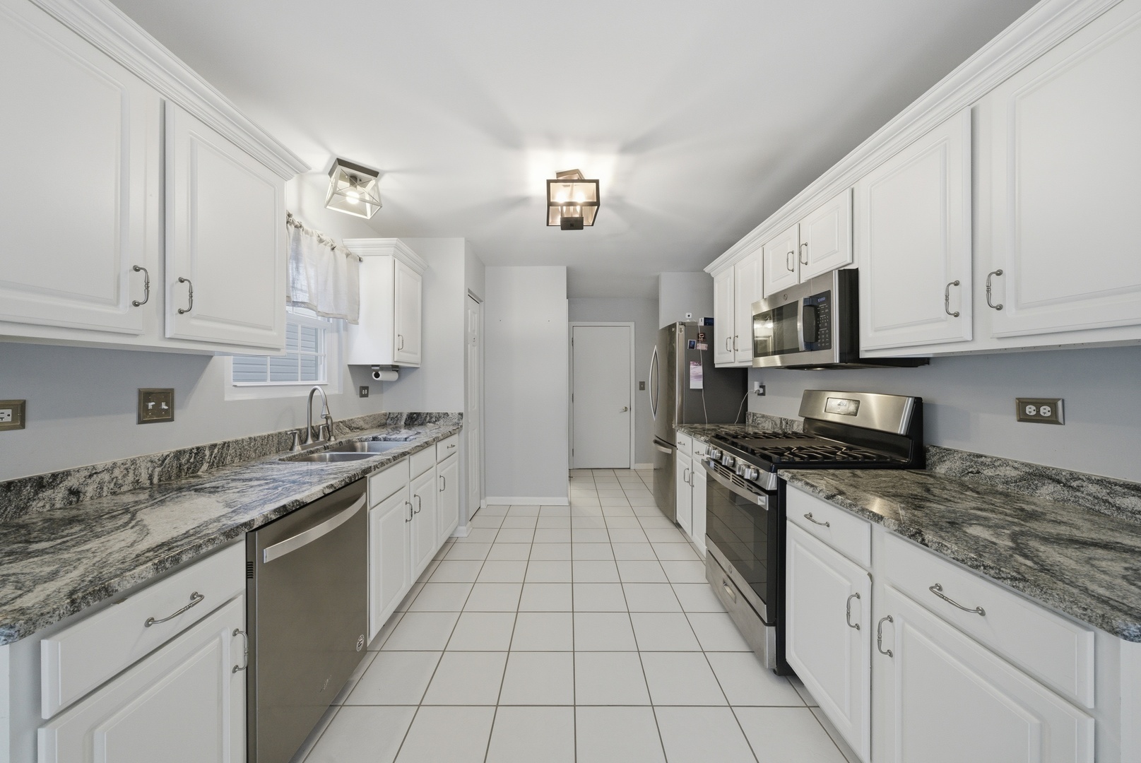 16805 S Morel Street