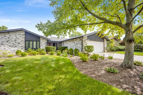1421 Chartres Drive Northbrook IL 60062