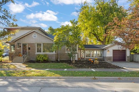 Photo of 1913 Birch Road, Homewood, IL 60430 (MLS # 12508897)