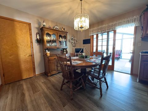 Tiny photo for 918 E Lefevre Avenue, Gibson City, IL 60936 (MLS # 12535962)