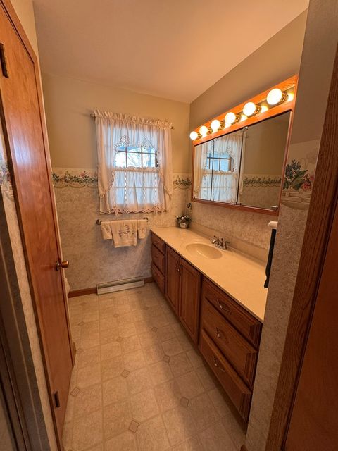 Tiny photo for 918 E Lefevre Avenue, Gibson City, IL 60936 (MLS # 12535962)