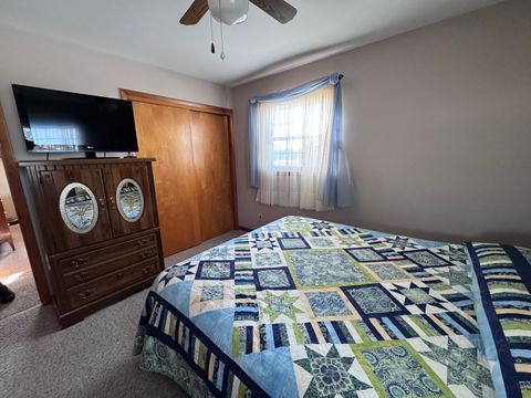 Tiny photo for 918 E Lefevre Avenue, Gibson City, IL 60936 (MLS # 12535962)