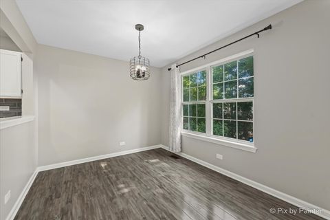 Tiny photo for 221 Mistwood Lane #221, Crystal Lake, IL 60014 (MLS # 12469630)