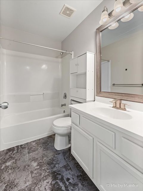 Tiny photo for 221 Mistwood Lane #221, Crystal Lake, IL 60014 (MLS # 12469630)