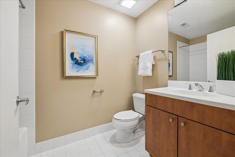 Tiny photo for 565 W Quincy Street #609, Chicago, IL 60661 (MLS # 12605470)
