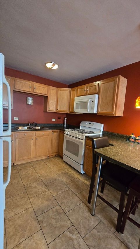 Tiny photo for 2411 W Balmoral Avenue #3D, Chicago, IL 60625 (MLS # 12623167)