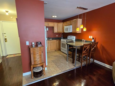 Tiny photo for 2411 W Balmoral Avenue #3D, Chicago, IL 60625 (MLS # 12623167)