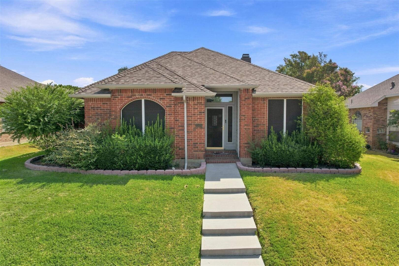 2126 Greenstone Trail