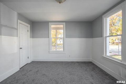 Tiny photo for 1127 N RIPLEY Street, Davenport, IA 52803 (MLS # QC4269145)