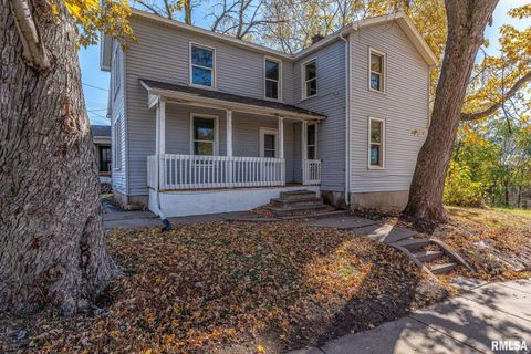 Photo of 1127 N RIPLEY Street, Davenport, IA 52803 (MLS # QC4269145)