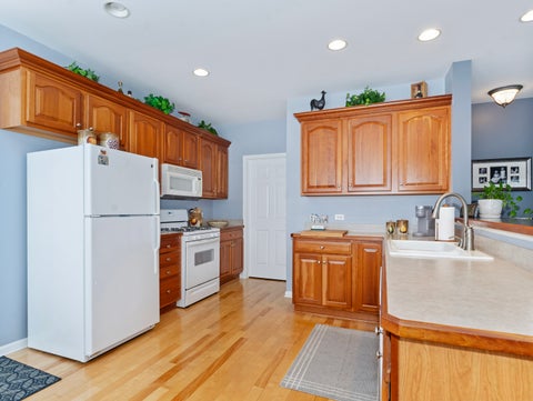 Tiny photo for 271 Ridge Road #271, North Aurora, IL 60542 (MLS # 12692287)