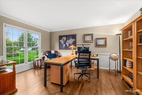 Tiny photo for 105 Sharon Court, North Aurora, IL 60542 (MLS # 12734465)