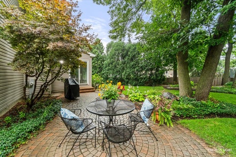 Tiny photo for 105 Sharon Court, North Aurora, IL 60542 (MLS # 12734465)
