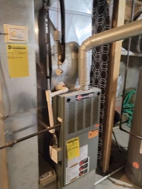 Tiny photo for 12248 Fairway Circle #B, Blue Island, IL 60406 (MLS # 12569375)