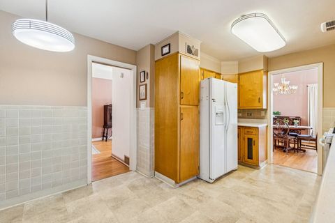 Tiny photo for 1811 South Boulevard, Evanston, IL 60202 (MLS # 12547150)