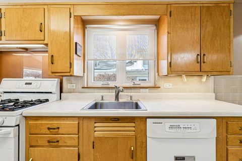 Tiny photo for 1811 South Boulevard, Evanston, IL 60202 (MLS # 12547150)