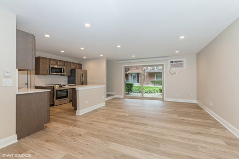 Tiny photo for 5326 Waterbury Lane #1002, Crestwood, IL 60418 (MLS # 12773638)
