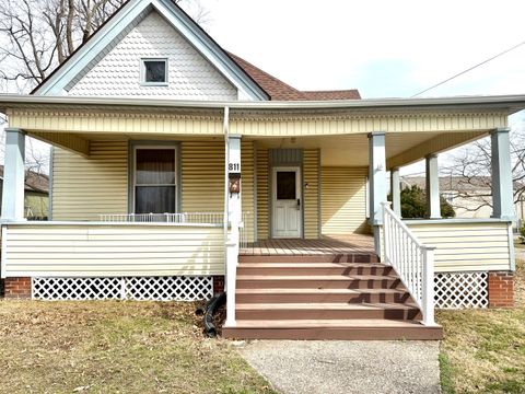 Tiny photo for 811 N Market Street, Marion, IL 62959 (MLS # 12574275)