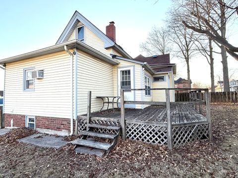 Tiny photo for 811 N Market Street, Marion, IL 62959 (MLS # 12574275)